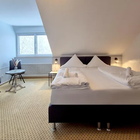 Schachener Hof Hotel *