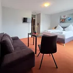 Отель Schachener Hof 3*